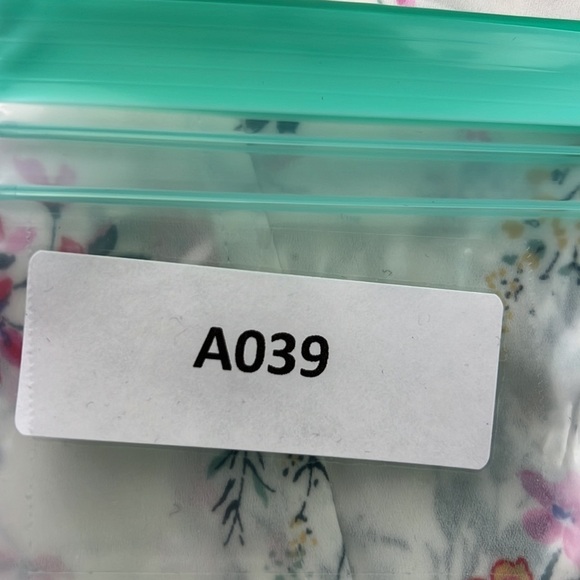 Pleione white floral crossover tank top - Picture 8 of 8